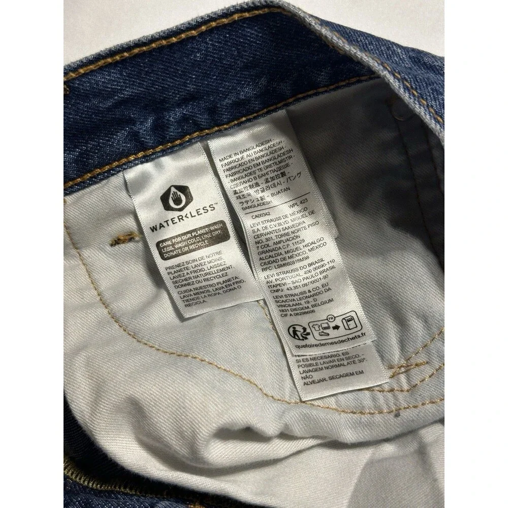 Levis 405 Standard Jean Shorts Jorts Denim Casual 10” Inseam Men’s Size 32